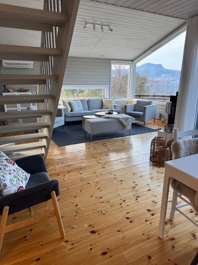 Charming House Located By The Fjord With The Pultpitrock Within Short Distance Villa Jorpeland Exterior photo